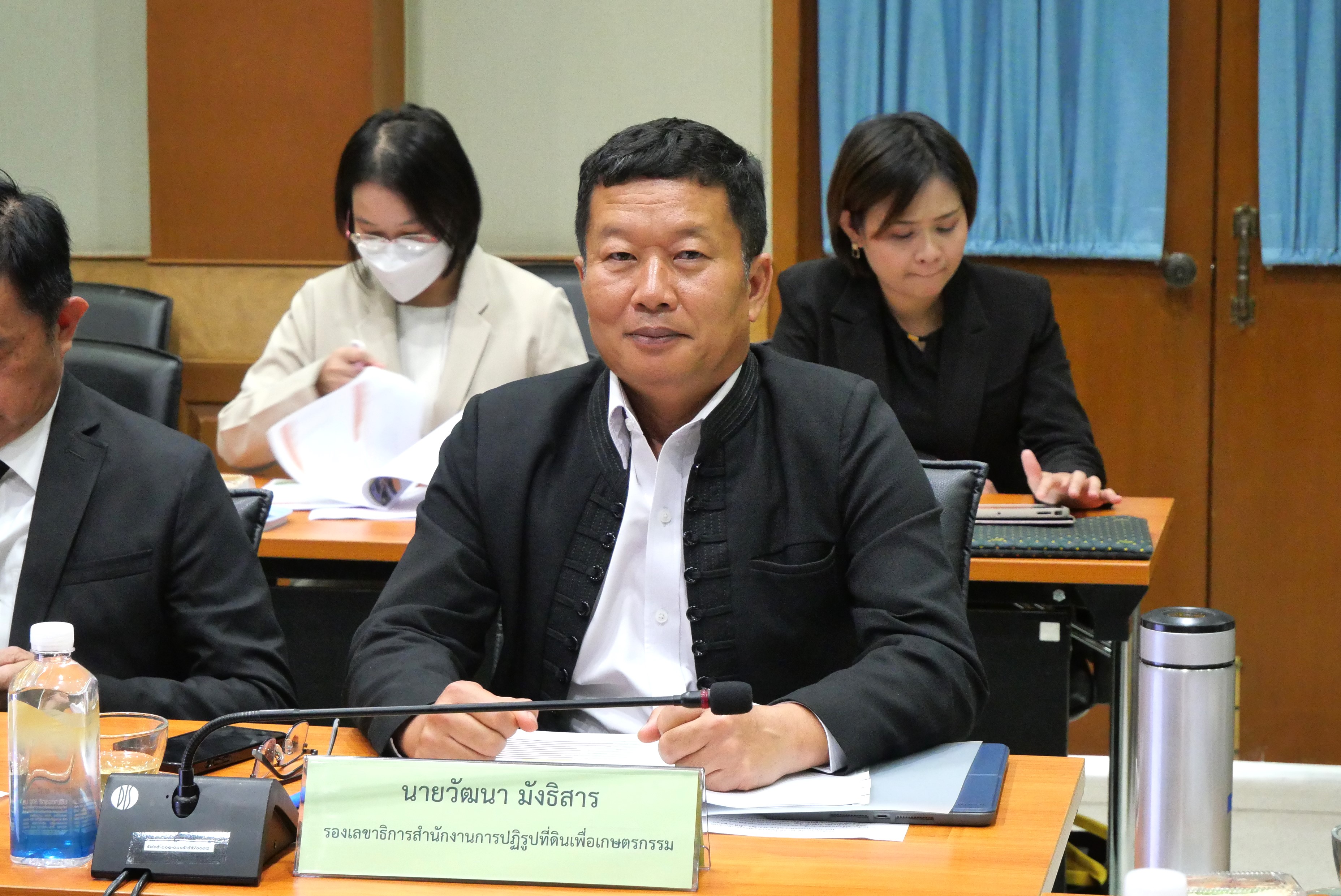 title - ประชุมคณะทำงานติดตามเร่งรัดการใช้จ่ายเงินงบประมาณประจำปีงบประมาณ พ.ศ. 2569 ของสำนักงานการปฏิรูปที่ดินเพื่อเกษตรกรรม ครั้งที่ 8/2568